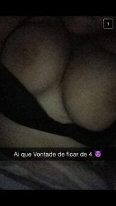 Une chaude libertine chaude en live